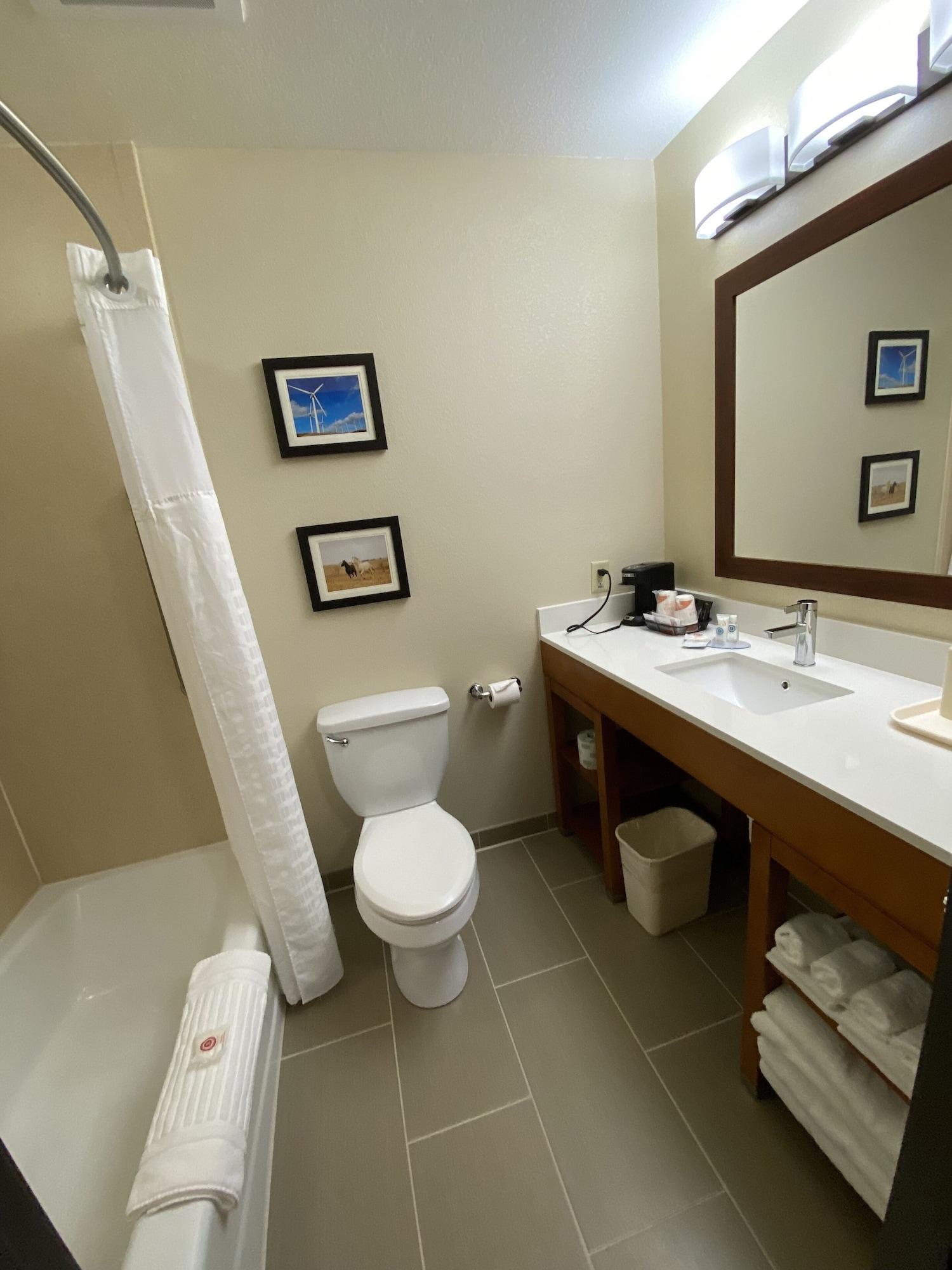 Comfort & 2* Goodland