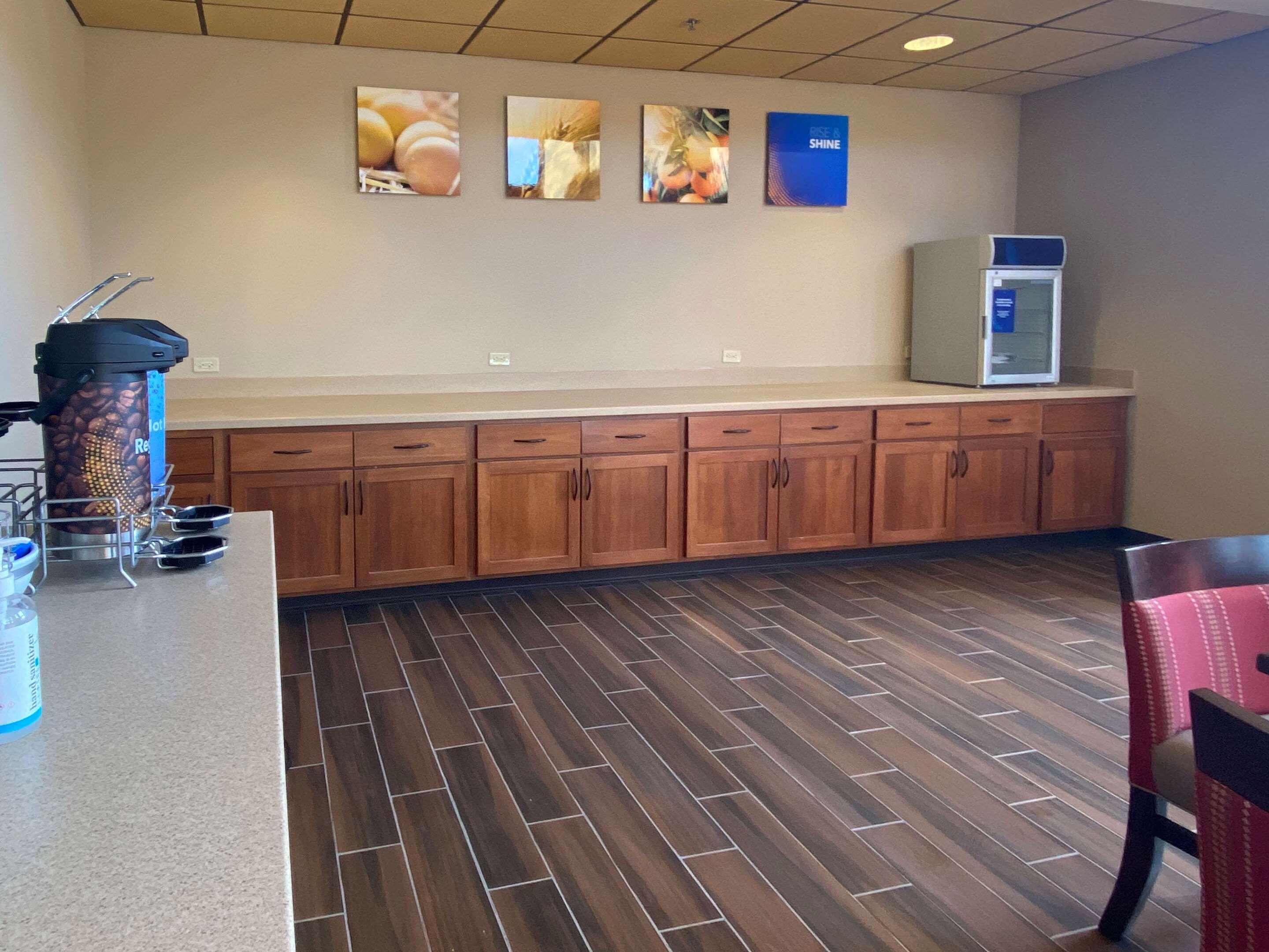 Comfort & Hotel Goodland