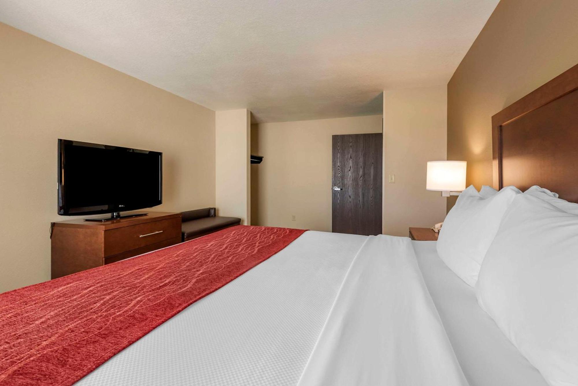 Comfort & Hotel Goodland